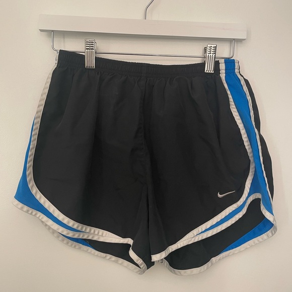 Nike Women’s Dri-Fit Black and Blue Running Shorts Size M - Picture 1 of 6